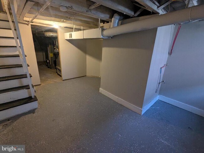 Building Photo - 2747 N Judson St