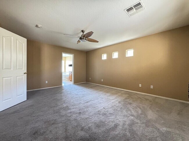 Building Photo - 7509 S 13th Pl