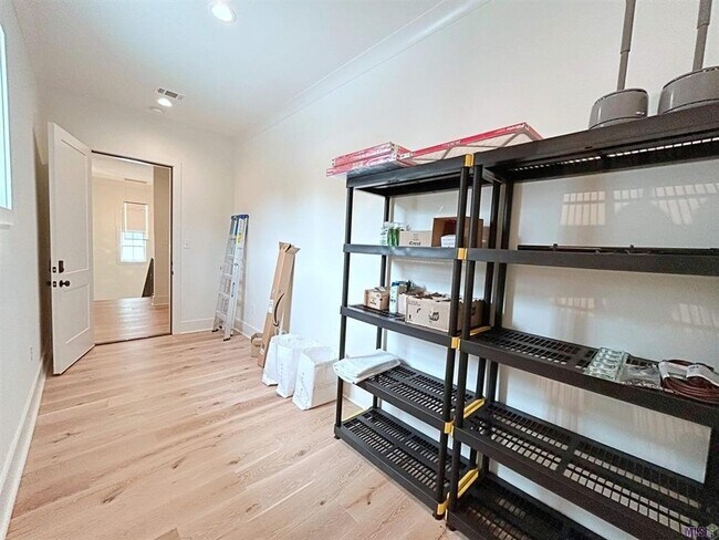 Building Photo - 4 Bedroom House in Pointe Marie- Furnished or unfurnished rental options available.