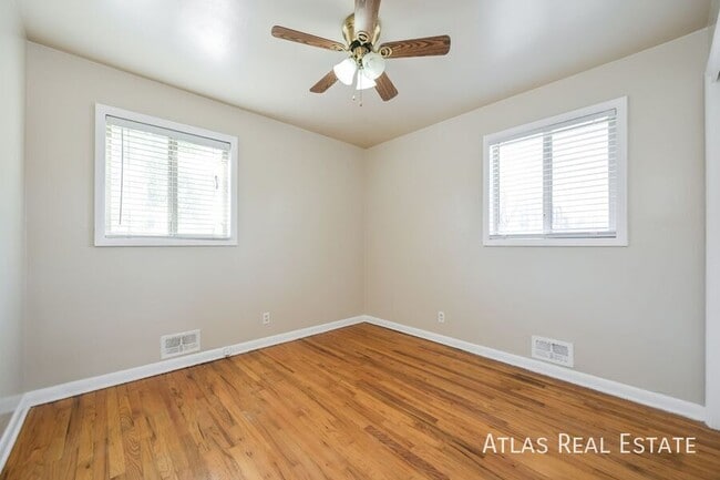 Building Photo - 4505 E Yale Ave