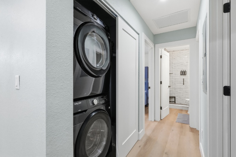 Building Photo - 2751 Sydelle St