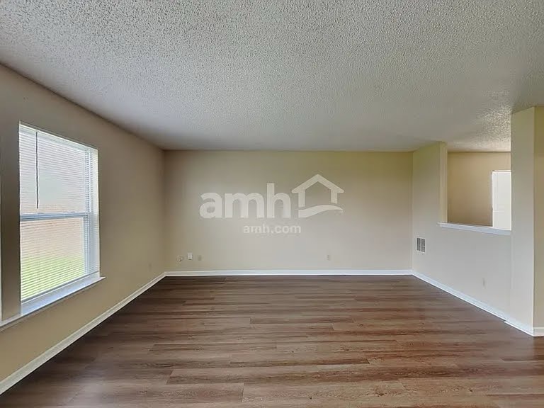 Building Photo - 1722 Brassica Way