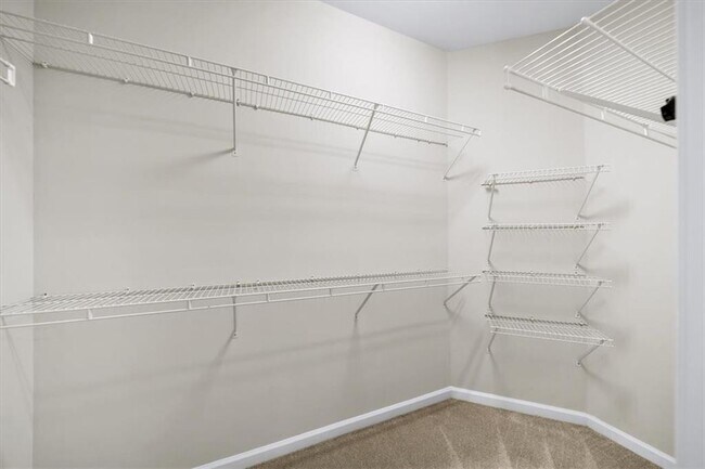 Building Photo - 1085 Arbor Creek Dr