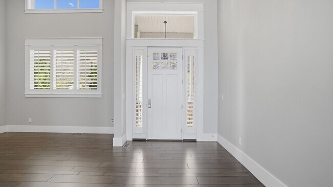 Building Photo - Luxurious Herriman 6 Bed with Indoor Court, Theater & Stunning Views!!!