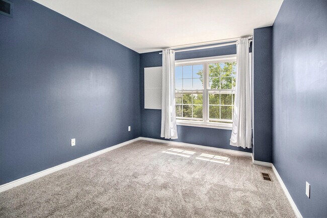 Building Photo - 3051 Barclay Way