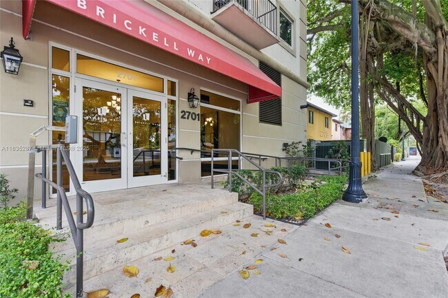 Building Photo - 2701 SW 3rd Ave