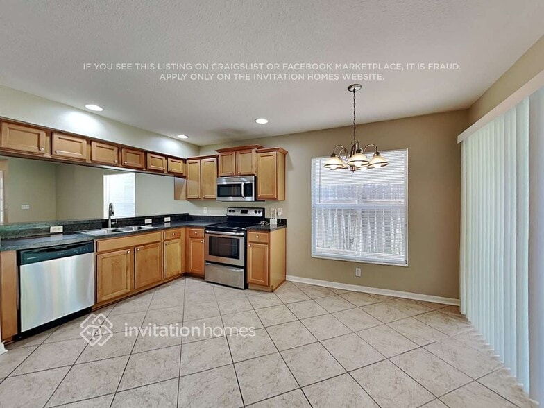 Building Photo - 10327 Avelar Ridge Dr