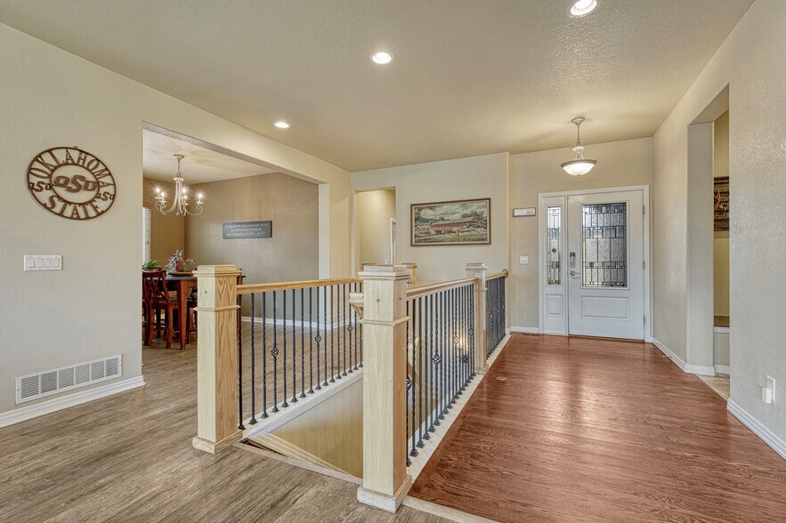 Building Photo - 14707 Allegiance Dr