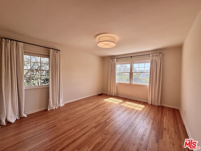 Building Photo - 11188 Ophir Dr