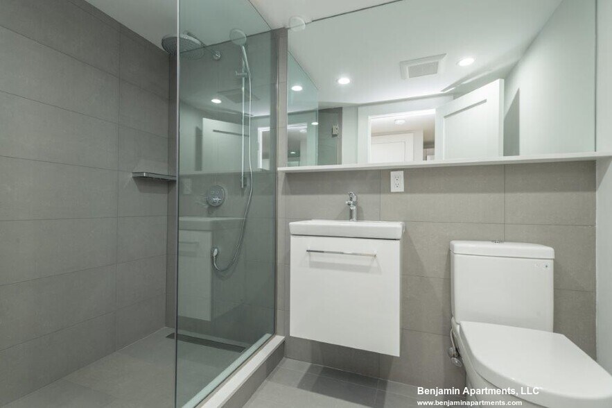 Building Photo - 35 South St