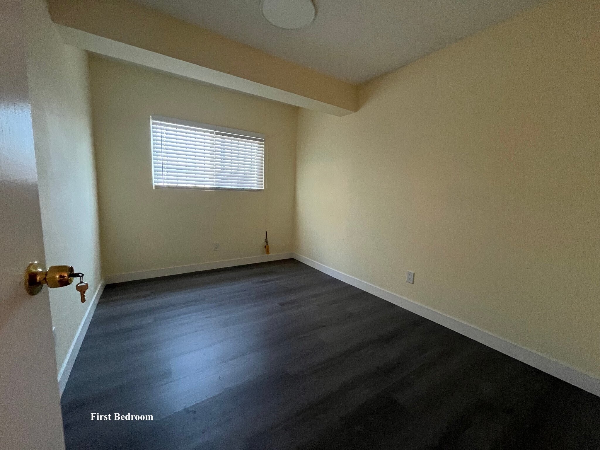 Building Photo - 2819 1/2 Altura St