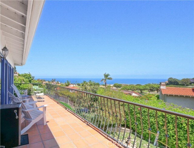 Building Photo - 345 Palos Verdes Dr W