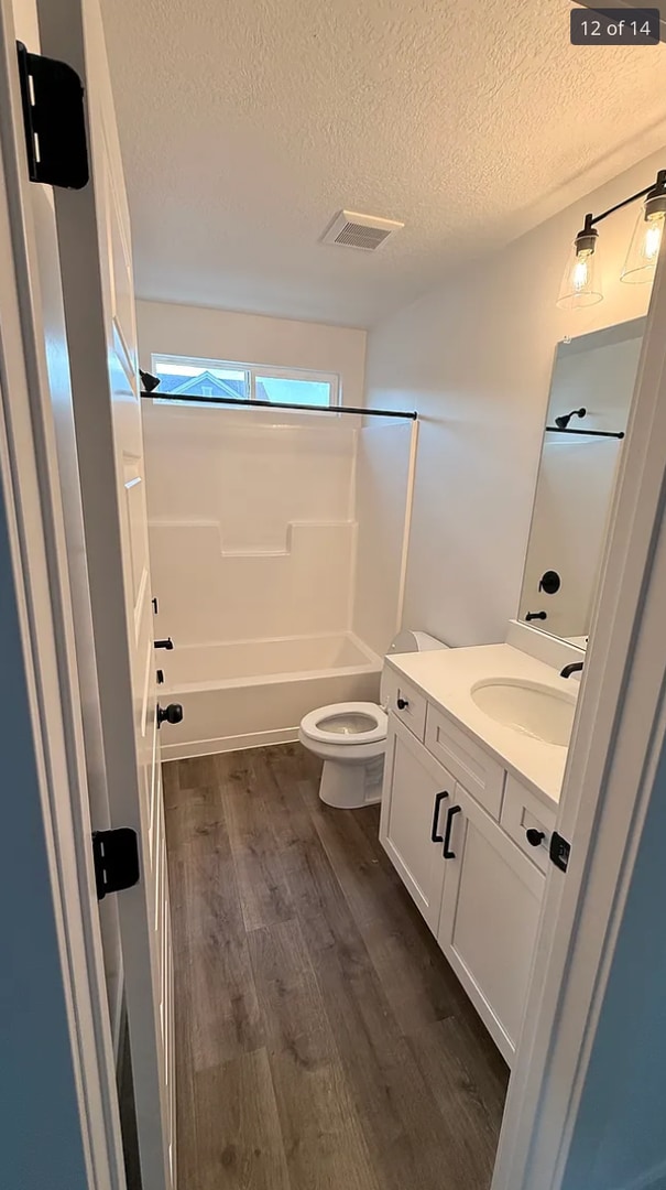 Building Photo - ? Brand-New End-Unit Townhome with Finishe...