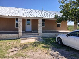 Building Photo - 206 Iglesia St