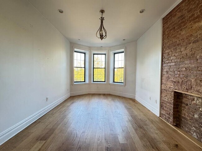 Building Photo - 7 bedroom in BROOKLYN NY 11213