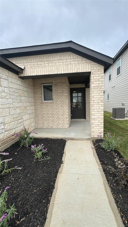 Building Photo - 444 Breccia Trl