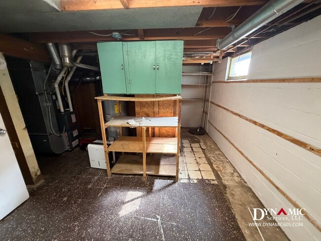 Building Photo - Updated 4+ Bedroom, 2 Bathroom House By Augustana University