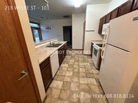 Building Photo - 1 BEDROOM/ 1 BATH APARTMENT IN OREGON, WI