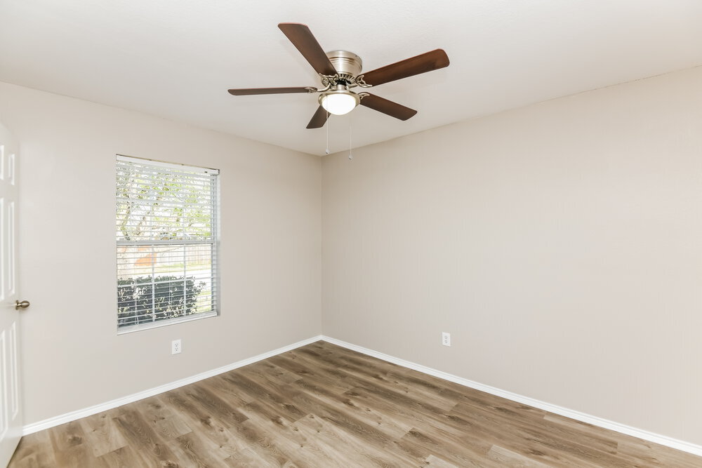 Building Photo - 12933 Kelly Dr