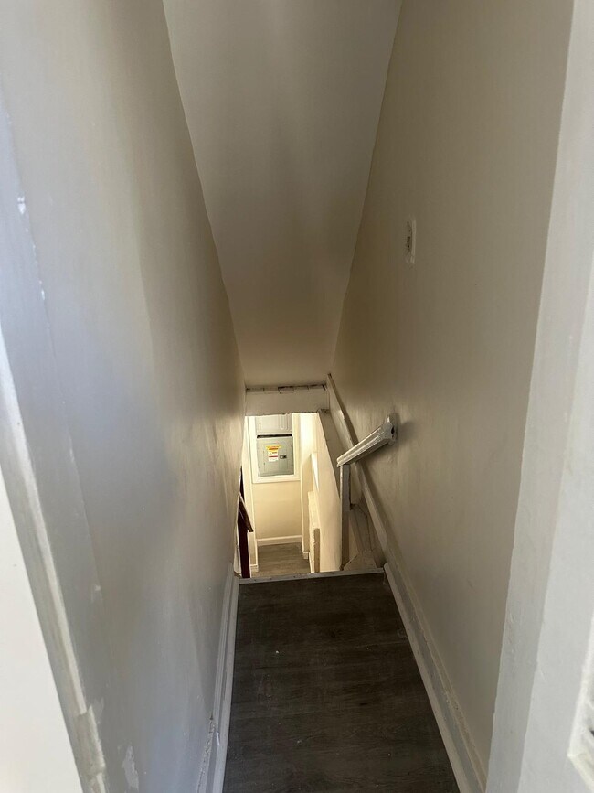 Building Photo - 31 E 32nd St