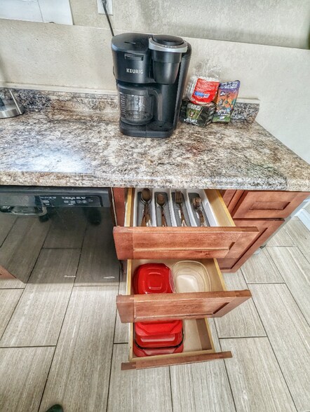 Building Photo - 3401 E 15th Ave