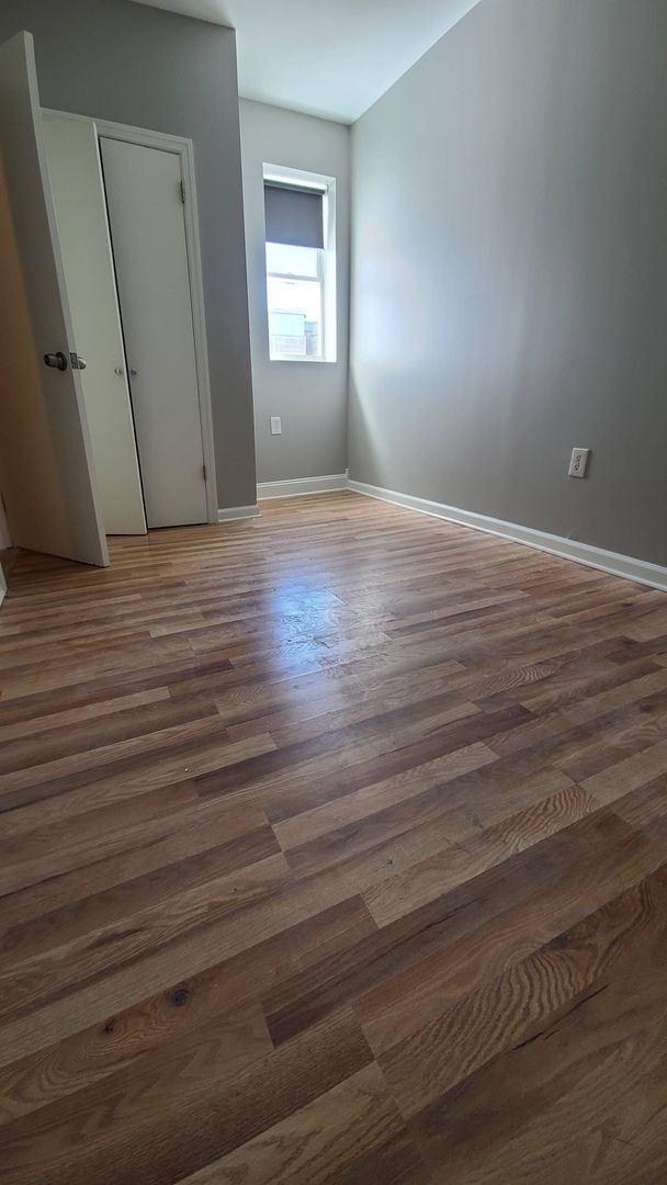 Building Photo - 3 Bed, 1.5 Bath House for Rent in Port Ric...