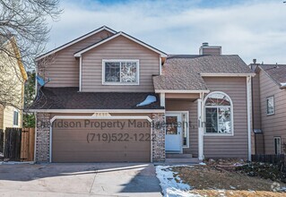 Building Photo - Stunning 5-Bedroom House in Rockrimmon