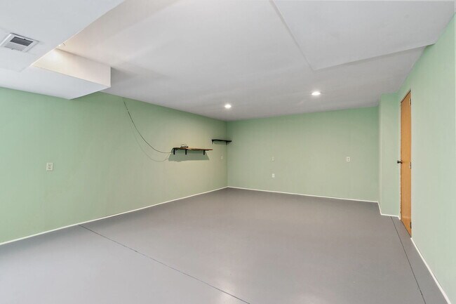 Building Photo - 3823 Ashwinton Way