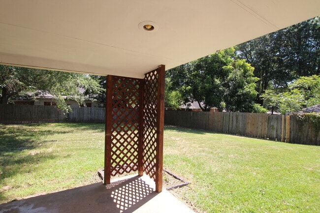 Building Photo - 3109 McDonald Rd