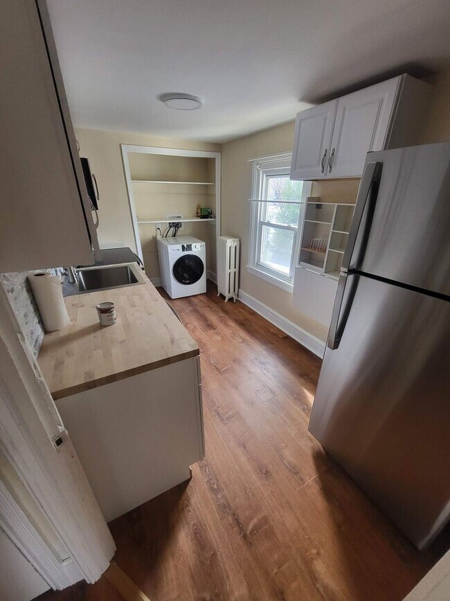 Building Photo - 47 S Merion Ave