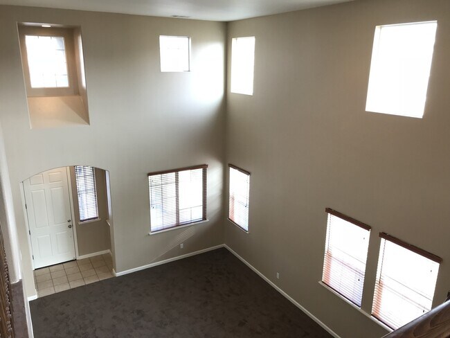 Building Photo - 1235 Bluegrass Ct