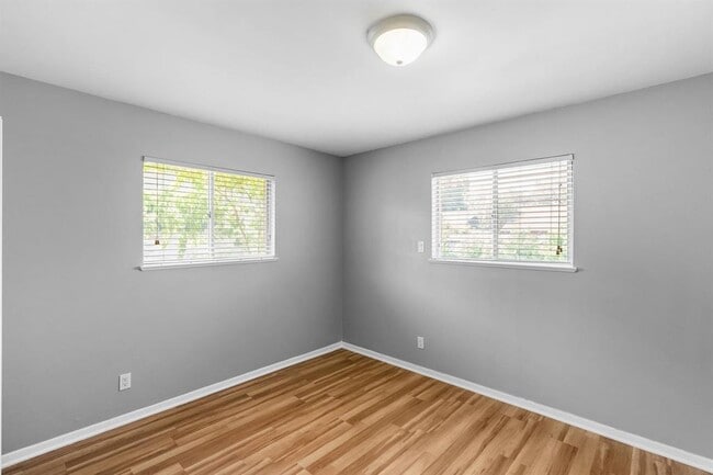 Building Photo - 2205 Lanier Dr