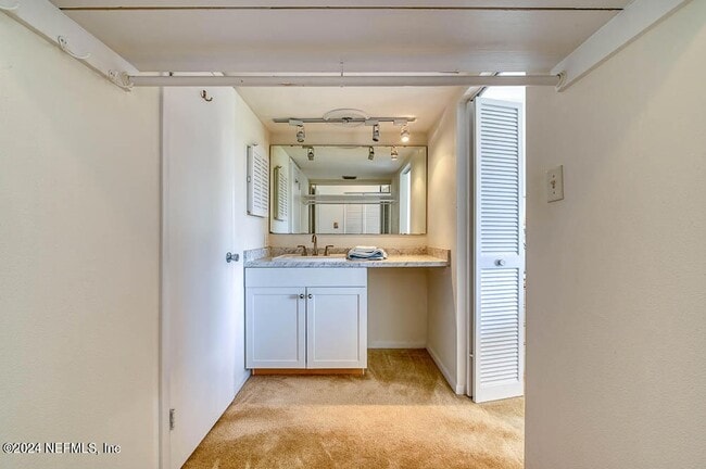 Building Photo - 2321 Costa Verde Blvd