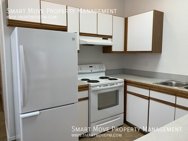Building Photo - 222 Straughan-