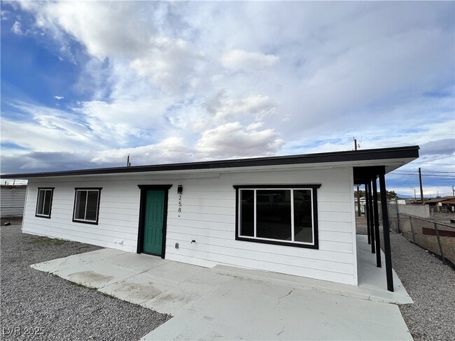 Building Photo - 258 W Basic Rd