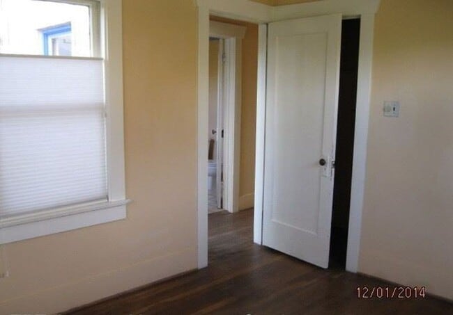 Building Photo - West University Duplex