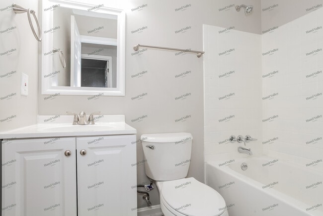 Building Photo - 1977 Windmill Way