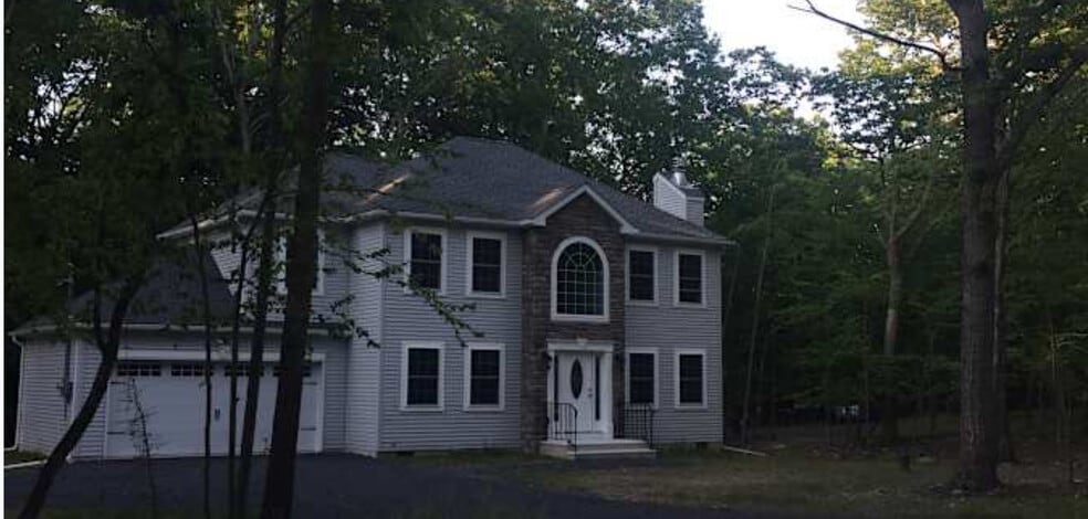 Primary Photo - 241 Clubhouse Dr