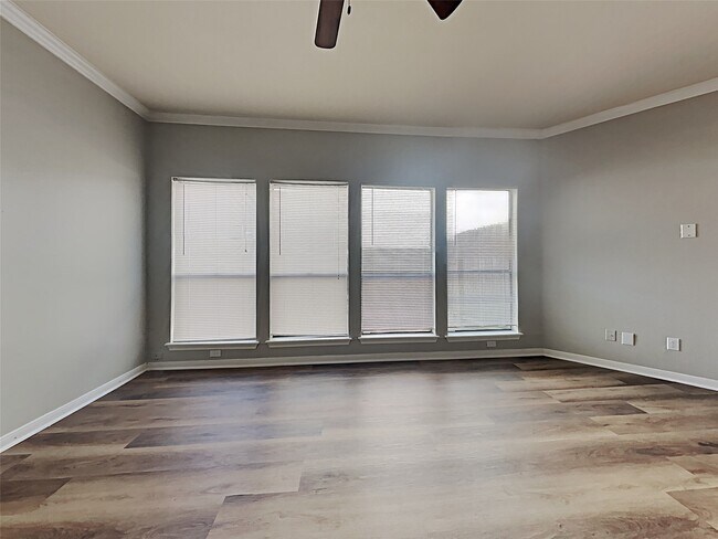 Building Photo - 6737 Tournament Dr