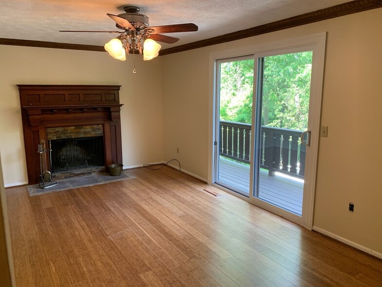 Wood burning fireplace - 111 Little Glen Dr