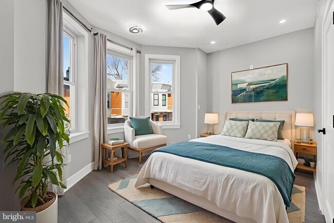 Building Photo - 34 W Sharpnack St