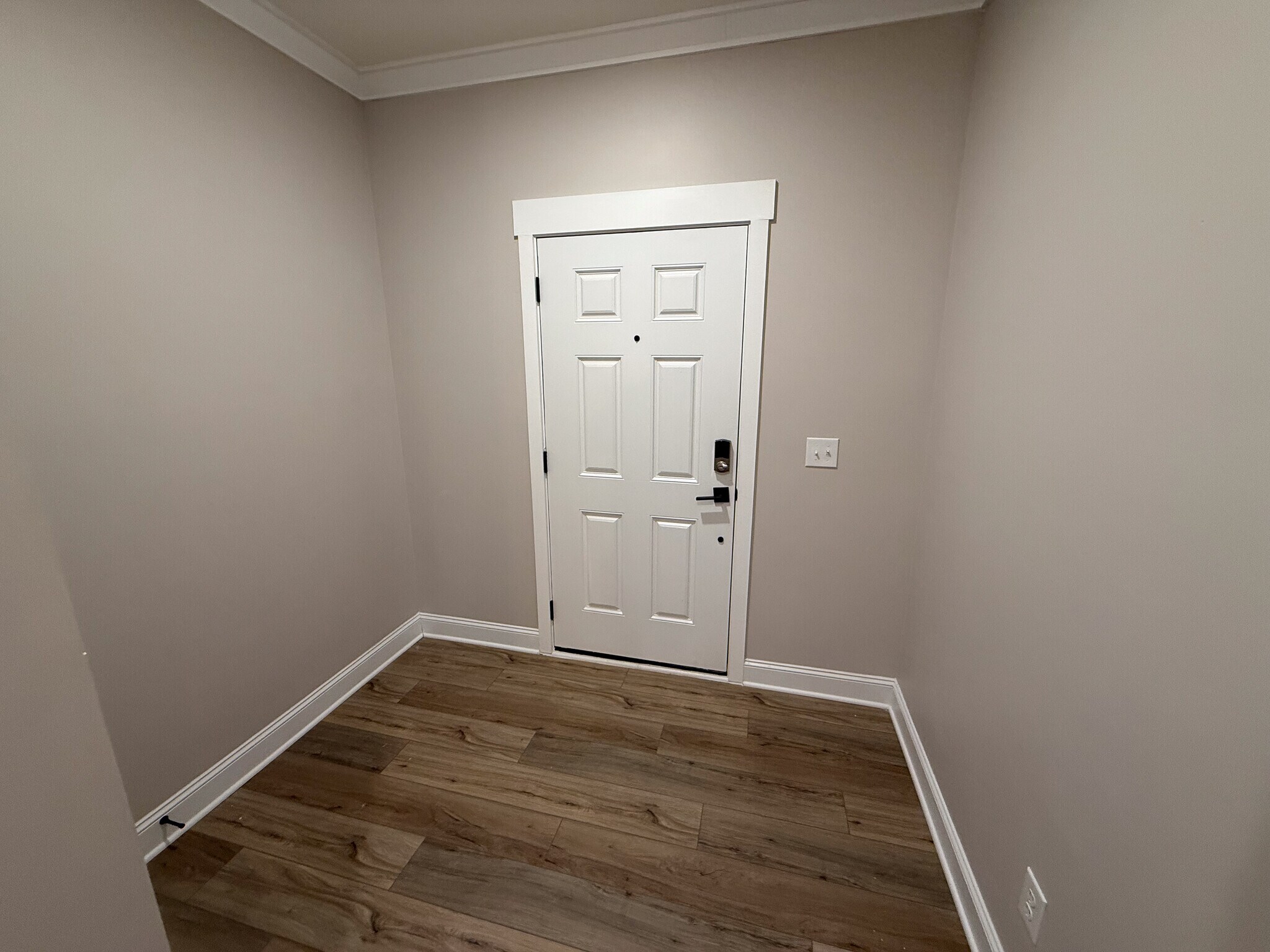 Building Photo - 147 Hyacinth Ln