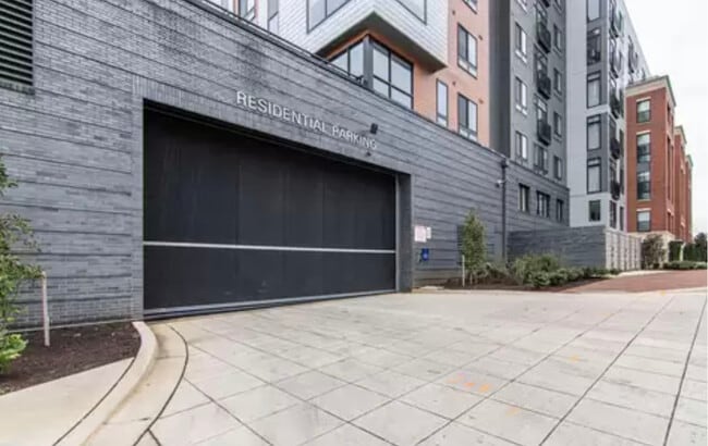 Building Photo - 145 Riverhaven Dr