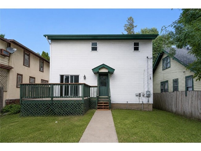 Building Photo - 2331 N Sheridan Ave