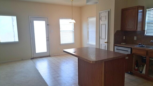 Building Photo - 21842 Grassy Hill Ln