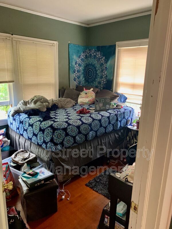 Building Photo - 227 NW 23rd St