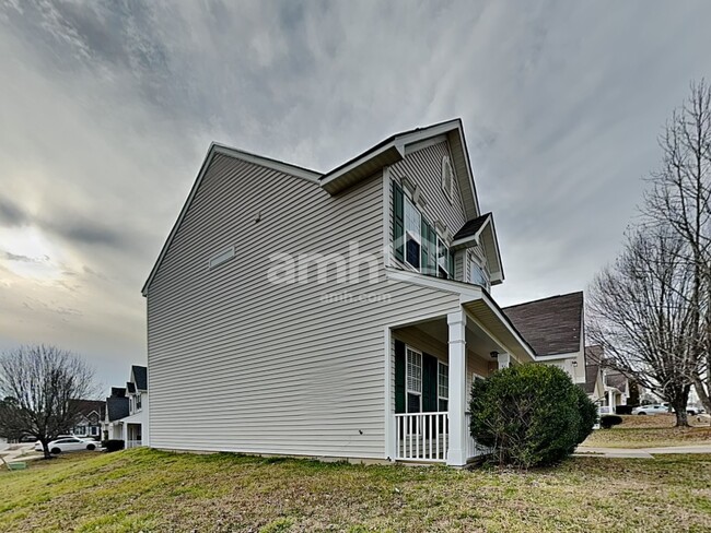 Building Photo - 435 Wrayhill Dr