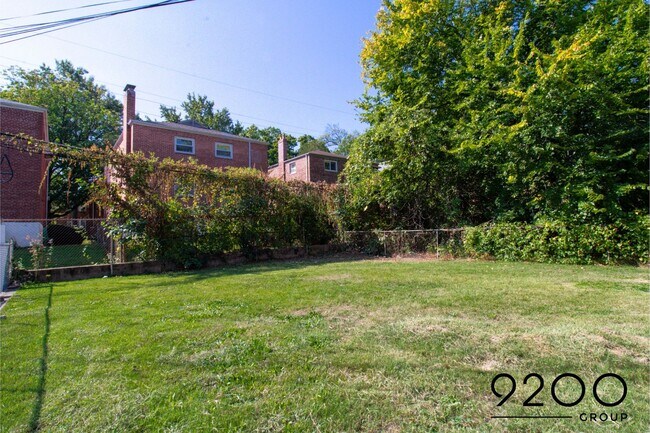Building Photo - 7240 Balson Ave