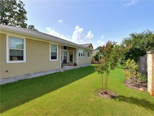 Building Photo - 10911 Rock Island Dr