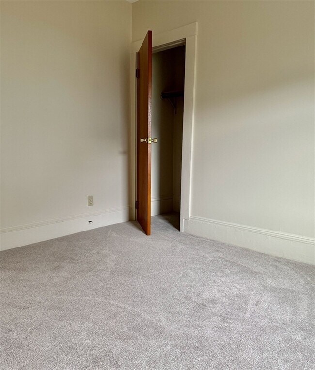 Building Photo - 43 Aborn St